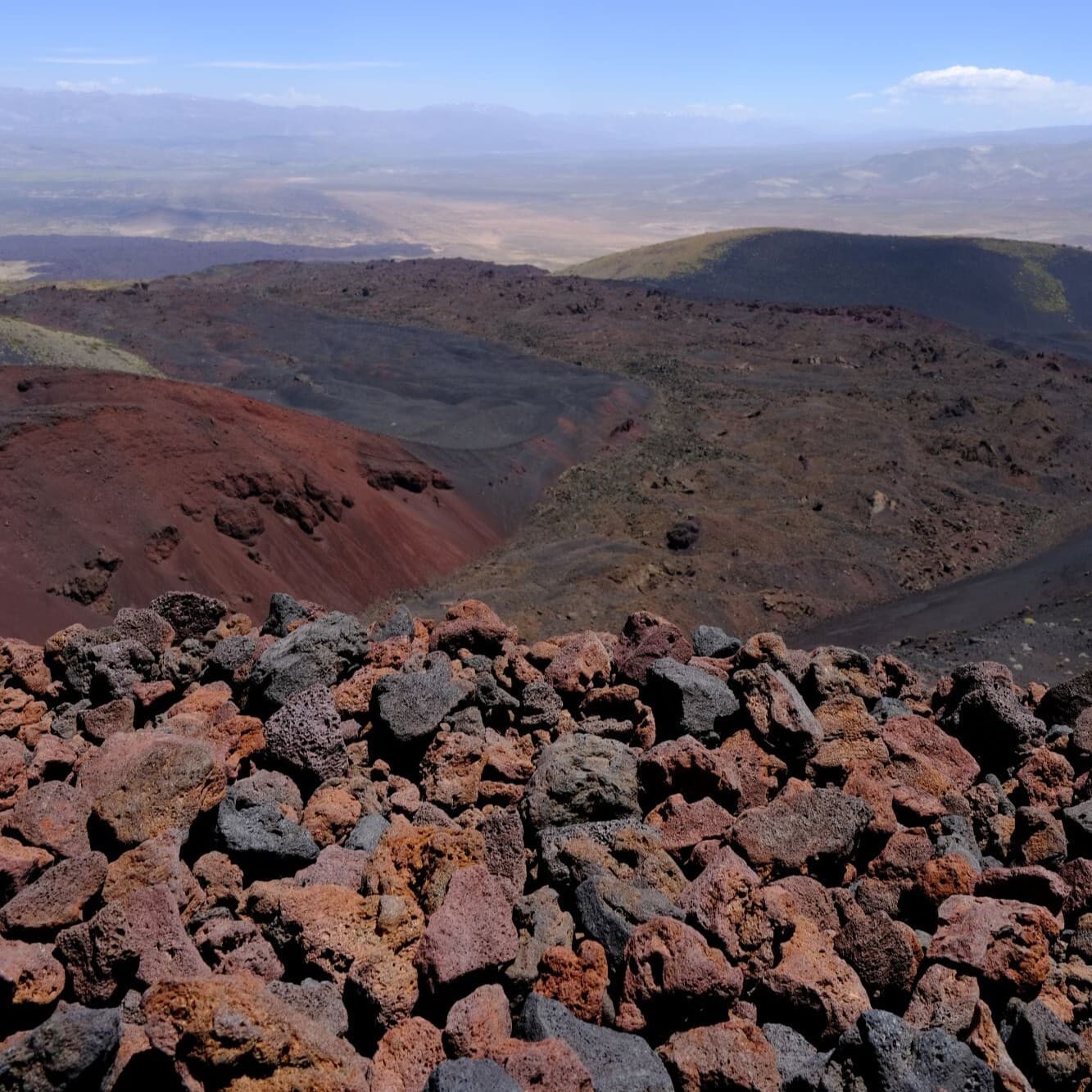 Campo de piedra volcánica en La Payunia